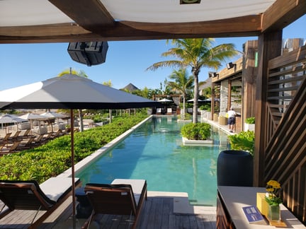 luxurious-poolside-with-cozy-cheizlong-and-rooftop-2025-01-07-16-21-31-utc
